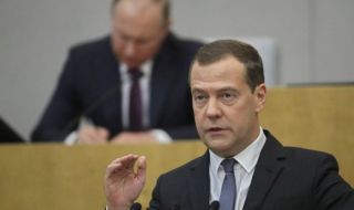 Медведев: Ускореното приемане на Украйна в НАТО е молба за ускоряване на Третата световна война