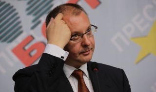 Станишев: Съвсем очевидно е, че лично премиерът ще контролира системата на МВР