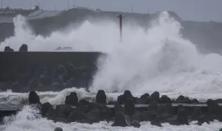 Typhoon Champi leaves one dead, 527 injured in Taiwan