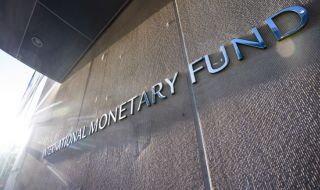 МВФ отпуска допълнителни 1,3 милиарда долара на Украйна