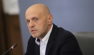 Изслушват Томислав Дончев за Плана за възстановяване