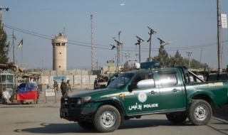 Четирима убити при самоубийствено нападение в Кабул