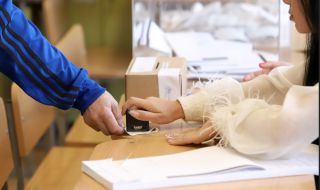 В СИК вече бият избиратели: Сигналът е от ОИК-Благоевград