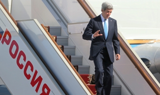 Джон Кери кацна в Москва за разговори с Путин