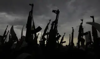 Катар настоява висши служители на ХАМАС в чужбина да предадат оръжията си