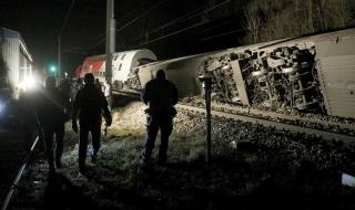 Тежък влаков инцидент в Австрия (СНИМКИ)