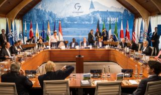 Г-7 призова Русия за отговорност и ѝ обеща още санкции