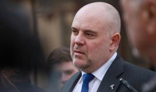 Иван Гешев: Издирват се още 20 души от разбитите нарколаборатории в София и Русе
