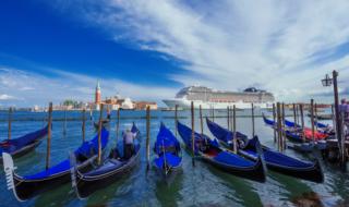 Венеция спира круизните кораби