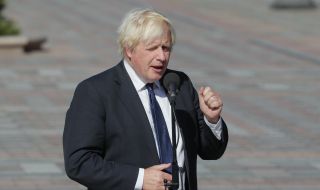 Джонсън: Намаляването на вноса на руска енергия е добър резултат от войната в Украйна
