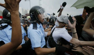 Сблъсъците в Хонконг продължават