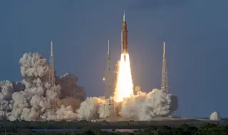 За първи път от 1972 г.: НАСА прати кораб с четирима астронавти към Луната!