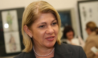 Караджова проверява депо за отпадъци