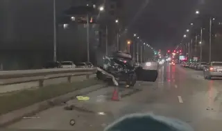 Тежка катастрофа в столицата посред нощ