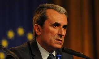 Орешарски прогнозира икономически ръст през 2014 г.