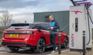 Собствениците на електромобили ще плащат данък за всеки изминат километър във Великобритания