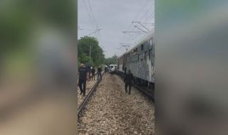 Двама души загинаха на жп прелез в Плевенско