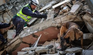 Чудо в Хатай: Дете е спасено от руините 150 часа след първия унищожителен трус