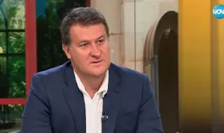 Доц. Милен Любенов: Радев и Пеевски водят изборна кампания по темата за държавните имоти