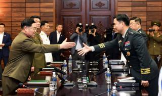Исторически военни преговори между Южна Корея и КНДР