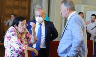 Кацаров: Вълната няма да е по-голяма от очакваното