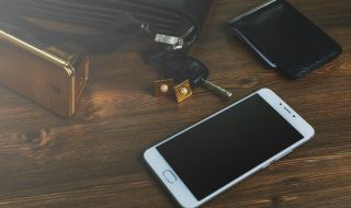 Google заменя шофьорските книжки и ключовете с телефони