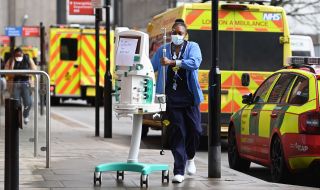 Великобритания затваря допълнителните болници, създадени за лечение на COVID-19