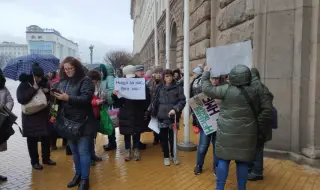 Хора с увреждания излизат на мирен протест за адекватни пенсии