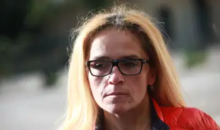 Майката на Десислава Иванчева претърпя инсулт