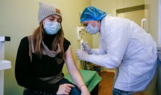 Урсула фон дер Лайен помоли страните от ЕС да дарят ваксини на Украйна