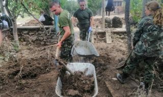 Никола Рахнев, "Гората.БГ": Дарители осигуриха по 1800 лева на пострадали от наводненията