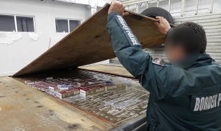 Разбиха две контрабандни схеми за внос на цигари (Видео)