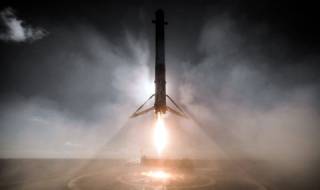 Видео от кацането на Falcon 9