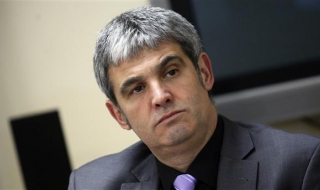 КНСБ плаши Дянков със стачка заради пенсиите