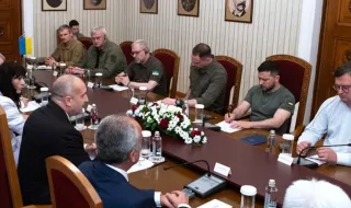 Повечето българи не подкрепят Украйна, но Радев го прави