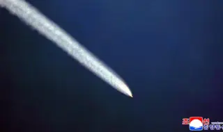 Пхенян "приветства" визитата на Тръмп в Южна Корея с изпитание на крилати ракети