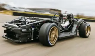 Porsche може да се откаже от електрическите версии на Boxster и Cayman още преди да бъдат представени