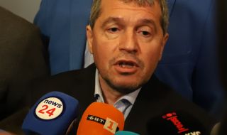Тошко Йорданов след консултациите при Радев: Готови сме да предложим правителство с третия мандат