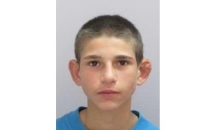 Издирват 15-годишно момче