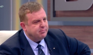 Каракачанов: Турция е виновна за кризата с бежанците