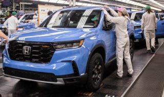 Най-големият и скъп кросоувър на Honda влезе в производство (ВИДЕО)