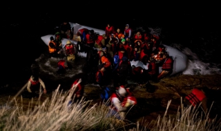 12 бежанци загинаха в Егейско море