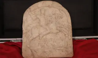 Ценен артефакт, откраднат преди близо 30 г., бе върнат в страната ни