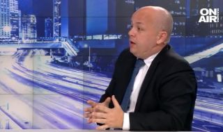 Симов: Докато БСП е в управлението, България няма да даде оръжия на Украйна