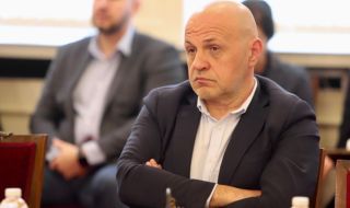 Томислав Дончев даде клетва: Не искаме да падне правителството!