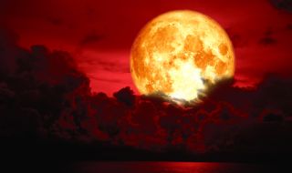Как ще ни повлияят пълнолунието и "кървавата" луна?
