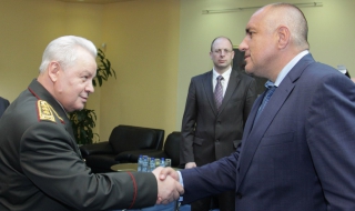 Задълбочаваме военното сътрудничество с Азербайджан