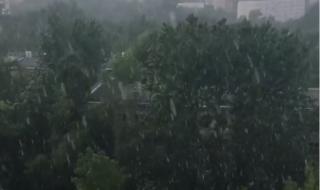 Времето съвсем откачи. Сняг вали през юни! (ВИДЕО)