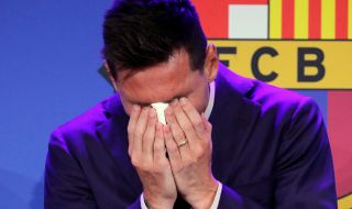 Шокиращи разкрития за фалшивите сълзи на Меси при раздялата му с Барселона