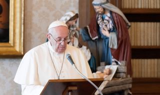 Папа Франциск с много силни думи за Марадона